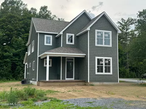 2 Indigo Way, Gansevoort, NY 12831
