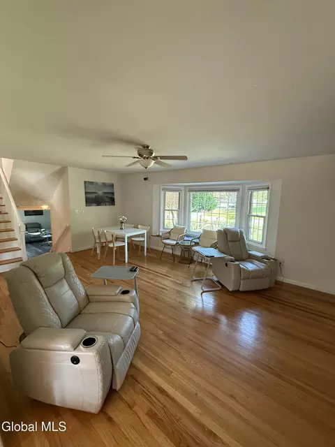 114 Okara Dr, Schenectady, NY 12303 photo 8