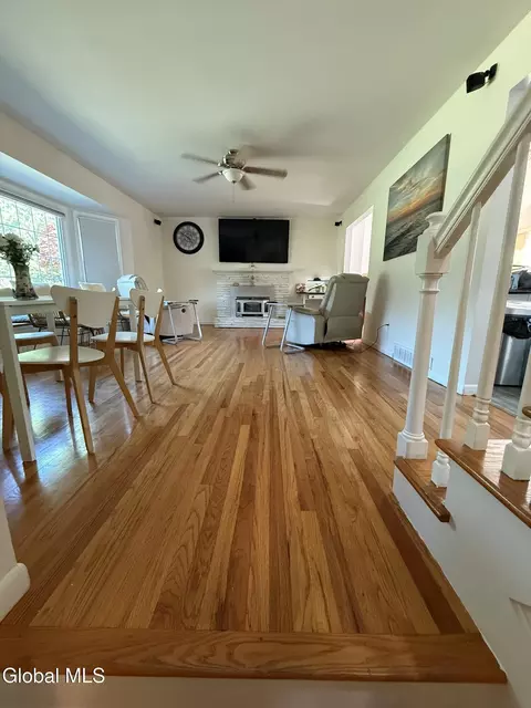 114 Okara Dr, Schenectady, NY 12303 photo 7