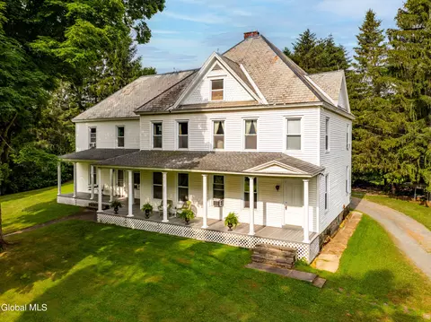 95 County Route 76, Stillwater, NY 12170