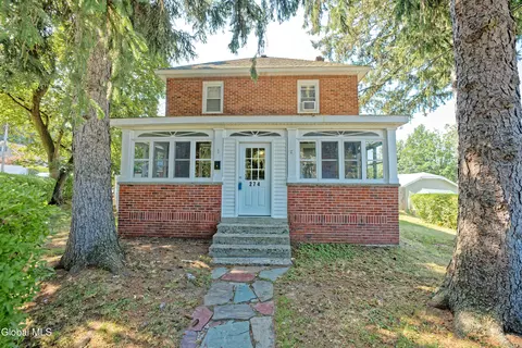 274 Pinehurst Ave, Rensselaer, NY 12144