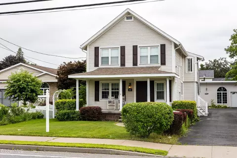 212 Mariaville Rd, Rotterdam, NY 12306