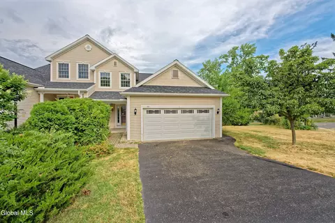 55 Lori Jean Pl, Troy, NY 12182