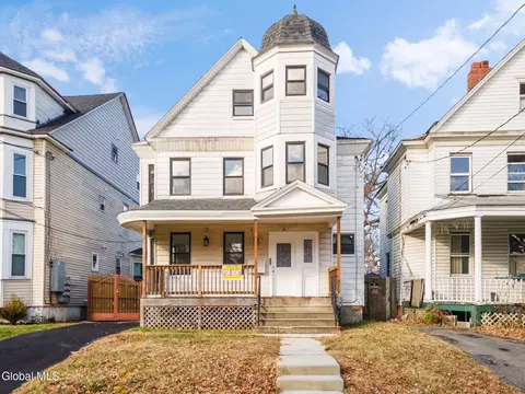 84 N Allen St, Albany, NY 12203
