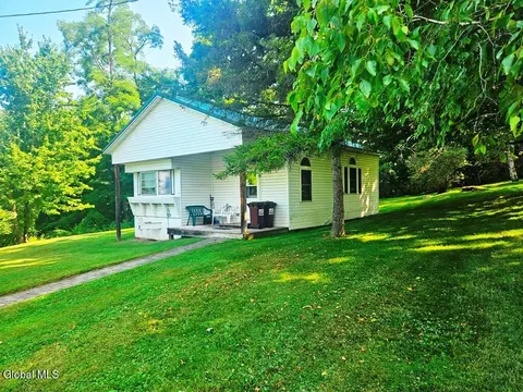 112 Rickard Rd, Schoharie, NY 12157