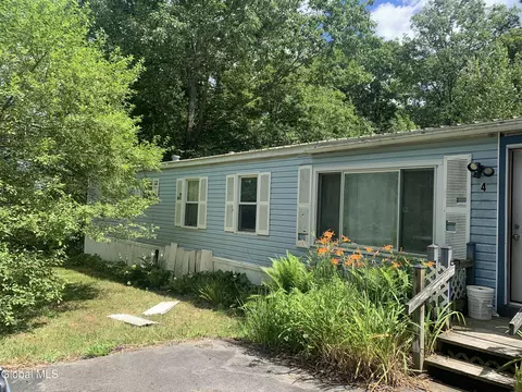 4 Solar Dr, Porter Corners, NY 12859