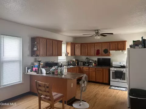 425 Third St, Schenectady, NY 12306 photo 16