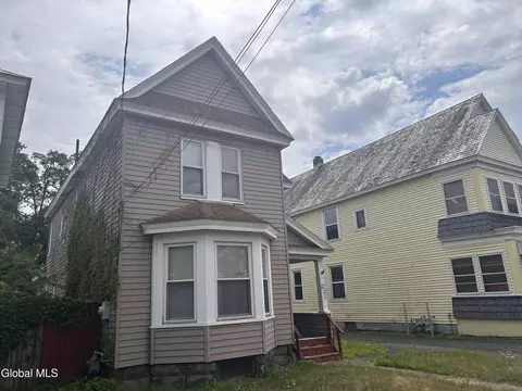 425 Third St, Schenectady, NY 12306 photo 3