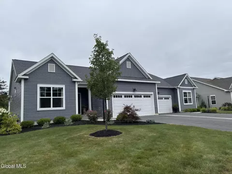 9 Anson Ct, Malta, NY 12020