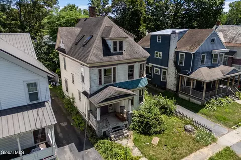 110 Oak St, Hudson Falls, NY 12839