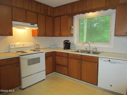 676 Pearse Rd, Schenectady, NY 12309 photo 30