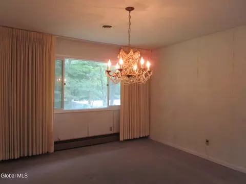 676 Pearse Rd, Schenectady, NY 12309 photo 25