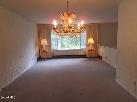 676 Pearse Rd, Schenectady, NY 12309 photo 23