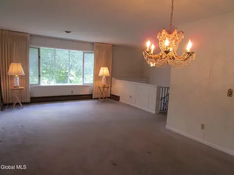 676 Pearse Rd, Schenectady, NY 12309 photo 22