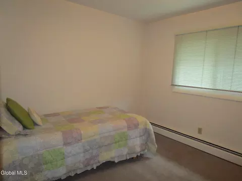 676 Pearse Rd, Schenectady, NY 12309 photo 35