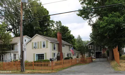 4352 Ny Highway 150, West Sand Lake, NY 12196