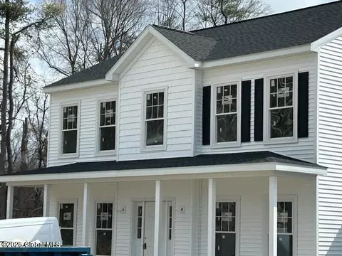6 Strawberry Fields Dr, Brookview, NY 12033
