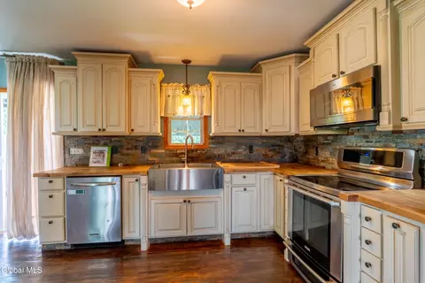 Kitchen - 31 Safford Rd, Argyle, NY 12809 photo 3 of 3