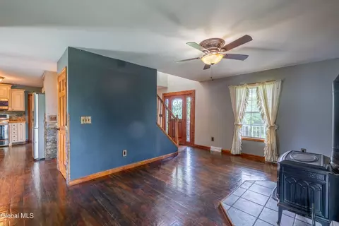 Living - 31 Safford Rd, Argyle, NY 12809 photo 2 of 3