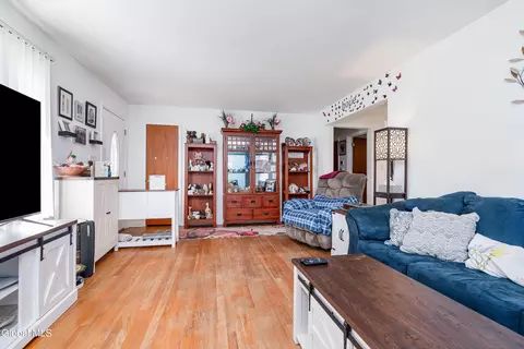 166 Cromer Ave, Schenectady, NY 12304 photo 7