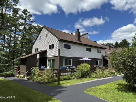 11 S Overlook Ln #A, Chestertown, NY 12817