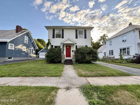 48 Sagamore St, Glens Falls, NY 12801