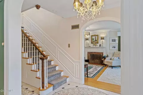 Entry Way - 1726 Wendell Ave, Schenectady, NY 12308 photo 6 of 12