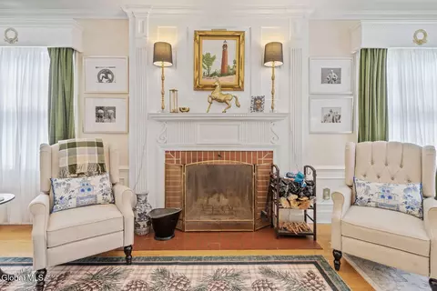 Living - 1726 Wendell Ave, Schenectady, NY 12308 photo 4 of 5