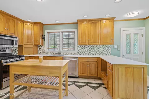 Kitchen - 1726 Wendell Ave, Schenectady, NY 12308 photo 1 of 8