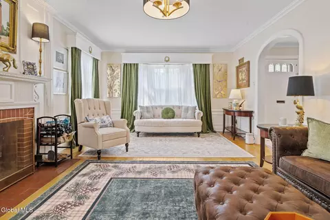 Living - 1726 Wendell Ave, Schenectady, NY 12308 photo 3 of 5