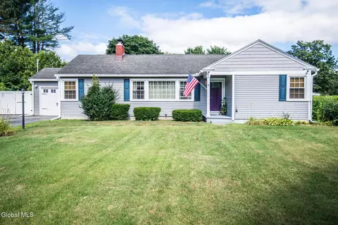 6 Owen Ave, Queensbury, NY 12804