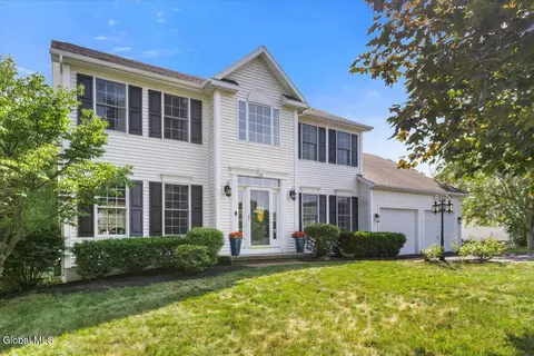 121 Halfmoon Dr, Altamont, NY 12009