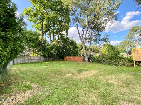 Exterior - 85 Wilson Ave, Schenectady, NY 12304 photo 7 of 13