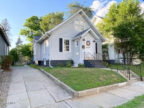 85 Wilson Ave, Schenectady, NY 12304