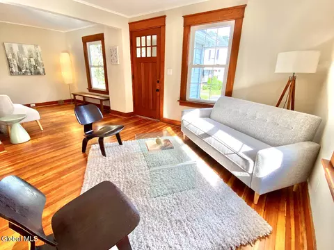 Living - 85 Wilson Ave, Schenectady, NY 12304 photo 2 of 5