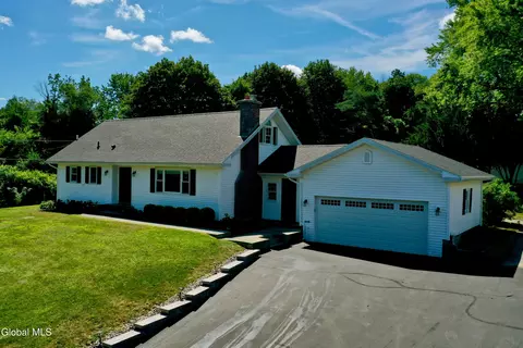 364 Pinewoods Ave, Troy, NY 12180