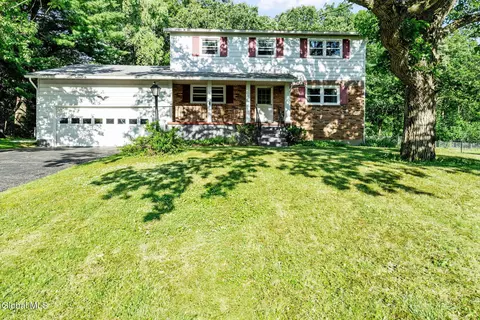 149 Horstman Dr, Glenville, NY 12302