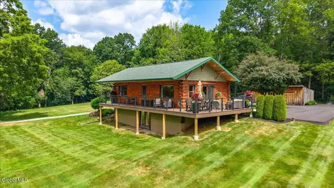 39 Elmore Robinson Rd, Mechanicville, NY 12118