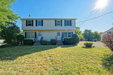 412-414 Vley Rd, Glenville, NY 12302