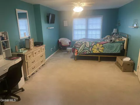 Bedroom - 35 Amsterdam Ave, Glenmont, NY 12077 photo 5 of 5
