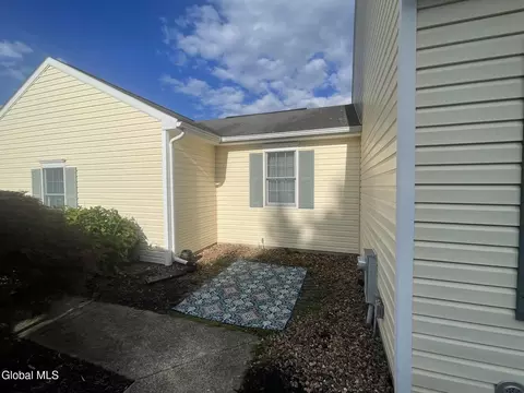 Exterior - 35 Amsterdam Ave, Glenmont, NY 12077 photo 7 of 23