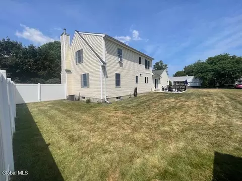 Exterior - 35 Amsterdam Ave, Glenmont, NY 12077 photo 16 of 23