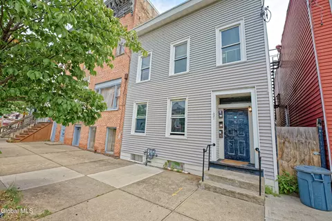 391 Washington Ave, Albany, NY 12206