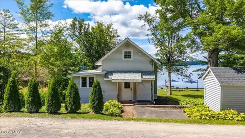 3017 S Shore Dr, Galway, NY 12074