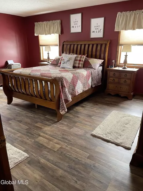 Bedroom - 858 Logtown Rd, Fultonville, NY 12072 photo 1 of 5