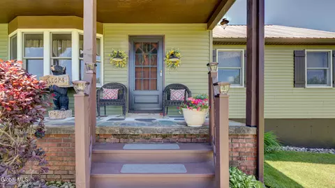 Exterior - 858 Logtown Rd, Fultonville, NY 12072 photo 4 of 25