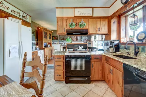 Kitchen - 858 Logtown Rd, Fultonville, NY 12072 photo 1 of 4