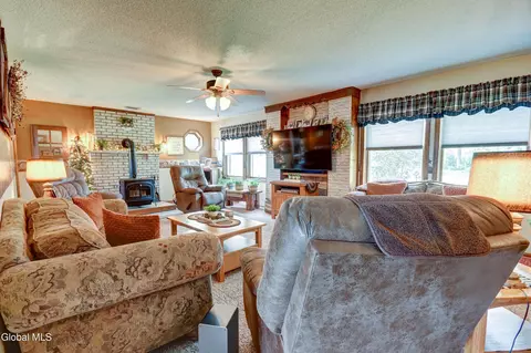 Living - 858 Logtown Rd, Fultonville, NY 12072 photo 2 of 3
