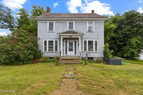 46 Brook St, Port Henry, NY 12974