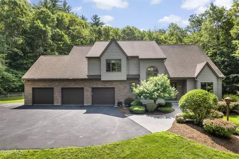 82 Pickle Hill Rd, Queensbury, NY 12804
